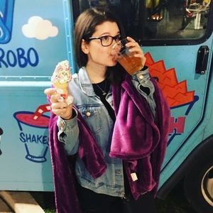 Meet your Posher, Lauren